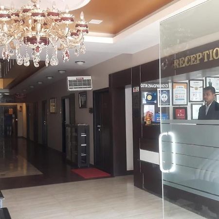 The Grand Krishna Luxury Hotel Chikmagalūr Zewnętrze zdjęcie