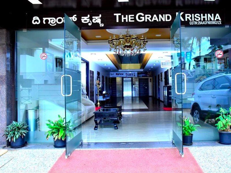 The Grand Krishna Luxury Hotel Chikmagalūr Zewnętrze zdjęcie