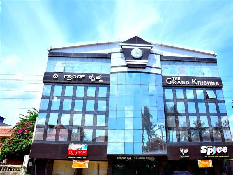 The Grand Krishna Luxury Hotel Chikmagalūr Zewnętrze zdjęcie