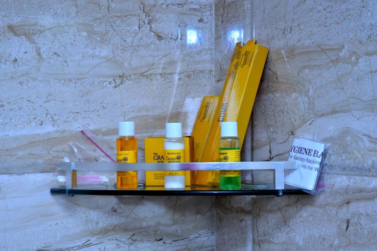 The Grand Krishna Luxury Hotel Chikmagalūr Zewnętrze zdjęcie