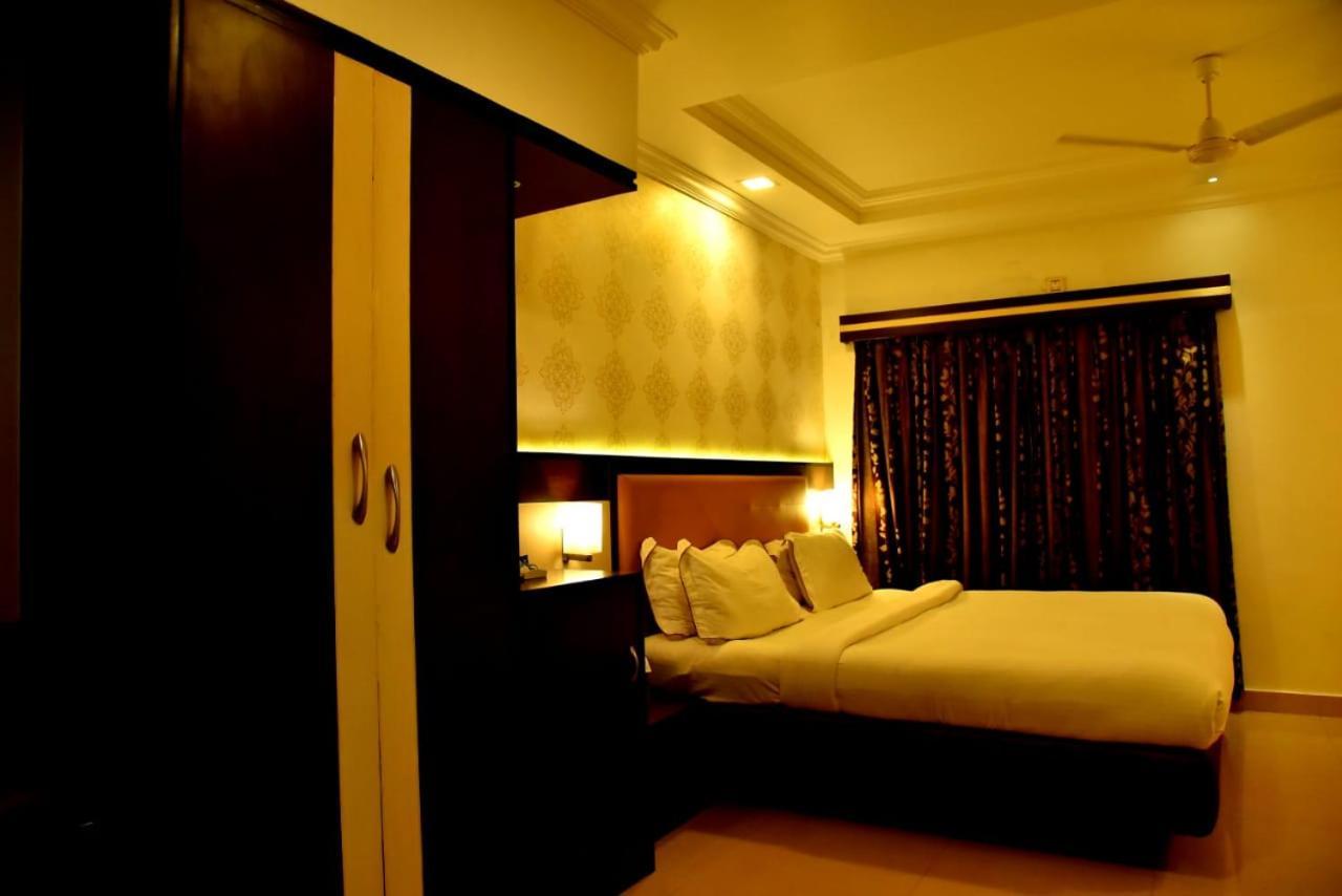 The Grand Krishna Luxury Hotel Chikmagalūr Zewnętrze zdjęcie